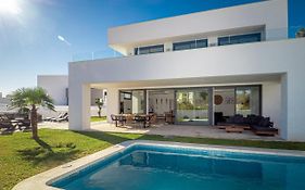 Villa Moderne Proche De La Mer