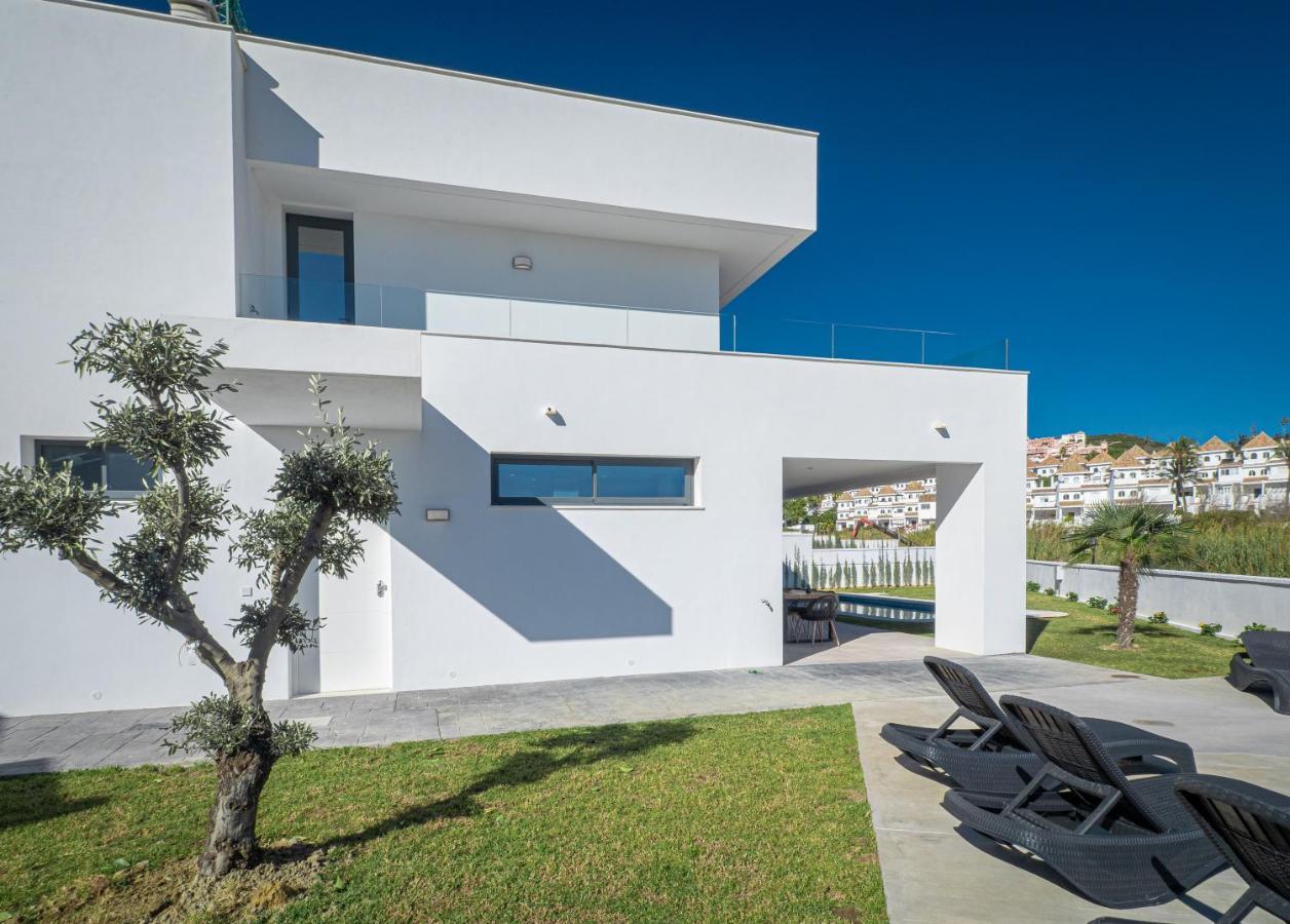 Villa Moderne Proche De La Mer Manilva Exterior photo